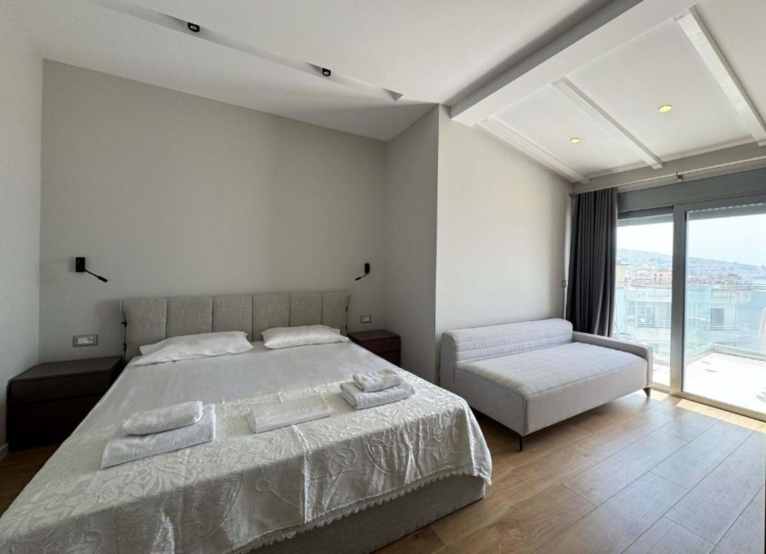 Apartment Penthouse With Jackuzy Sarande